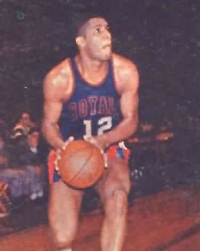 Maurie,  historia de una amistad