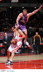 EL Top 16  J3 (miércoles); el mejor Papaloukas acaba con el PE Valencia. Fenerbahçe no perdona