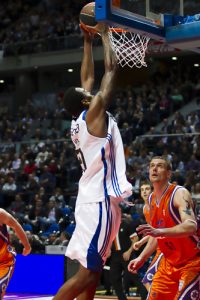 EL  QF (III); Fischer explota y gana al PE Valencia, Diamantidis apuntilla al Barça, Pargo vuelve a aniquilar al Caja Laboral y Jaric resurge