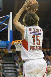 Zoco Europeo: Nielsen elige al Khimki. Lokomotiv se refuerza con Traore. Drozdov y Terry, a Ucrania. Batum, oficial con Nancy. Katelynas, de vuelta a Lituania