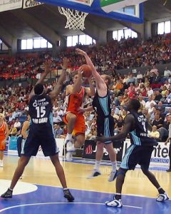 ULEB Cup: La Penya sigue adelante mientras que Gran Canaria cae en una carambola