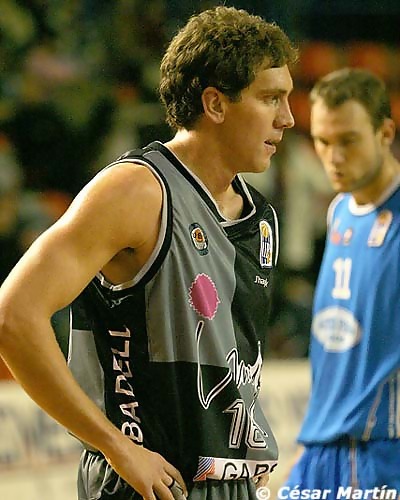 El MVP Brett Beeson se queda en Sabadell