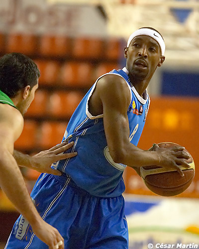 LEB, jornada 12 (I): Tony  Smith brilla en Burgos en el gran día de los equipos locales