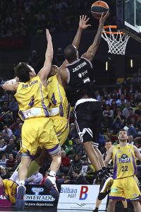 El 7º de caballería de Katsikaris arrolla a Blancos de Rueda Valladolid