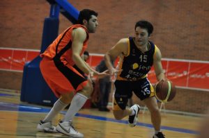 Rubén Suárez repite en Oviedo mientras que Jon Uriarte cierra la plantilla de Aurteneche Araba