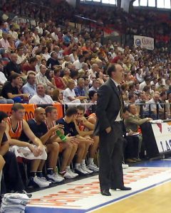 Laso, renovado una temporada más en Bruesa GBC