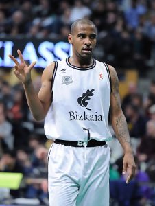 Aaron Jackson decide e impide al DKV Joventut remontar el vuelo
