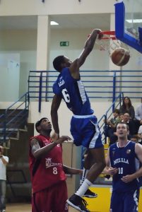 Iván Déniz se lleva a dos ex LEB como DeVries y Glenn para su aventura en Venezuela