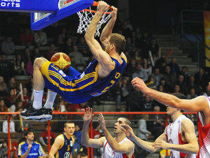 Unicaja se mueve en el mercado: llega Luka Zoric; se marcha Carlos Jiménez, y Sinanovic obtiene la nacionalidad española