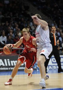 Mirza Teletovic se olvida de su tendinitis para ametrallar al CAI (79-61)