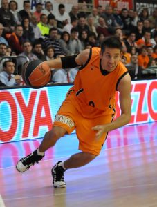 Unicaja ya tiene pareja de bases: llegan Kris Valters y EJ Rowland