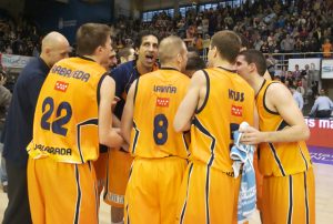 Fiesta de Carnaval en Fuenlabrada con el Regal FC Barcelona como víctima (69-66)