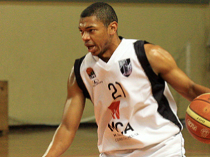 Liga Portuguesa (J17): Vitória de Guimarães frena la racha de Académica; Penafiel de Manolo Povea incapaz de ganar en Lisboa; Moncho Lopez sigue líder