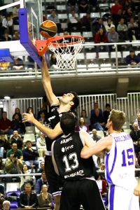 Meridiano Alicante no puede con el fondo de armario de Bizkaia Bilbao Basket (71-76)
