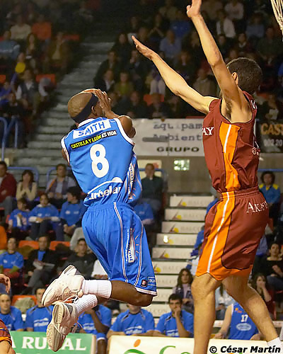 Espectacular estreno anual en casa de Autocid ante el líder (84-72)