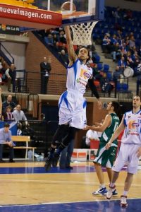 Adecco Plata (J26): Knet Rioja y Mallorca mantienen su pulso por el ascenso. Oviedo, Barcelona B y Ávila se jugarán los dos últimos puestos del playoff. Cinco implicados en el descenso. O’Leary, MVP