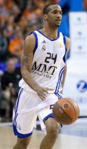 Clay Tucker regresa a la Liga Endesa: será el cañonero de Valencia Basket