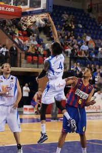 Adecco Plata (J27): Knet Rioja acaricia el ascenso a Adecco Oro tras la derrota de Mallorca en Tíjola. Prat se aferra a la quinta plaza y Santurtzi certifica su salvación. O’Leary, tercer MVP seguido