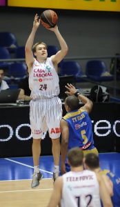 Caja Laboral se rehace del varapalo de Tel Aviv castigando al Asefa Estudiantes (89-66)