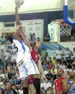 Nygel Wyatte deja Melilla y se incorpora a Plasencia