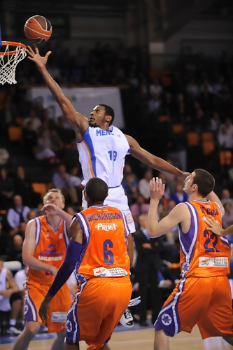 Zoco Mundial: Cuthber Victor deja Menorca por ¡Vladivostok! Wilson Chandler se decide por jugar en China. Maggette, locura en el PAOK