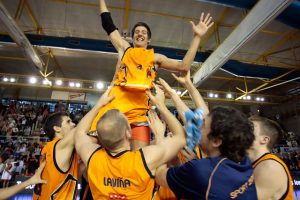 Un increíble triple ganador de Valters hace olvidar el <i>affaire</i> Biyombo y rompe y “la maldición Ponsarnau”