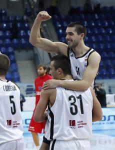 Liga Rusa (J21): CSKA pierde en Novgorod, Khimki tira de ataque para ganar a Spartak y Enisey culmina su escalada hacia la zona noble de la tabla