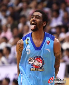 Otras Ligas: Xinjiang y Guandong igualan a 1 en las series finales de la Liga China. Douby se va hasta los 53 puntos en el primer encuentro. Piratas de Quebradillas sigue líder en Puerto Rico