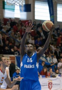 Sub18: los interiores Karnowski-Gudaitis-Jaiteh dominan las zonas de Europa. Adjagba debuta en Francia y Karasev explota en la Eurochallenge