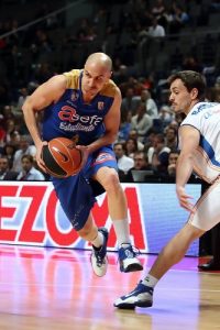 Albert Oliver retorna a sus orígenes verdinegros