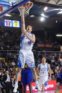 Actualidad Lagun Aro GBC: Sigue Lasa pero Uriz, Sánchez, Kone, Miralles, Lorbek y Freimanis, libres