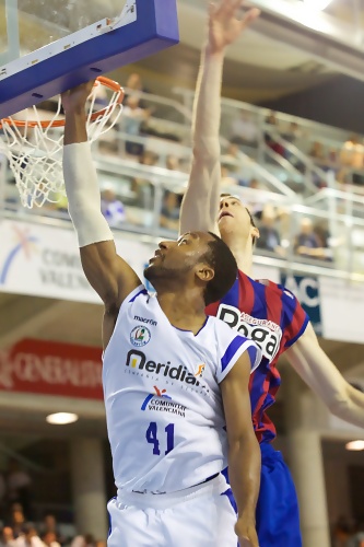 Zoco Europeo: Tsartsaris, Calathes, Hasbrouck, Dunigan, Collins, McCants, Kinsey… el mercado europeo echa humo