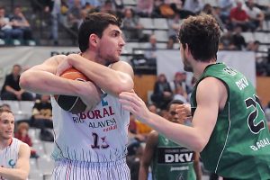 Los caminos de Batista y el Caja Laboral se separan: jugará en Efes las tres próximas temporadas