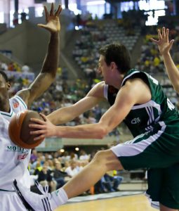 EL-J3(viernes): Diamantidis cierra la jornada con victoria para el PAO; Farmar, MVP