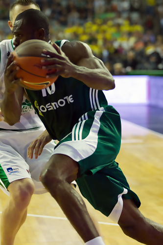 Zoco Europeo: Nihad Djedovic, al Alba Berlin. Alex Tyus, deseado por Murcia, se decide por Cantù. Romain Sato se reune con Pianigiani en Fenerbahce