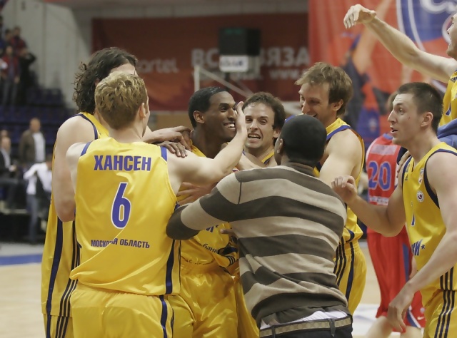 Liga Rusa (J25 y J26): Unics, campeón de la fase regular