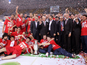 Copa Griega : Olympiacos se toma la revancha venciendo al PAO en la gran final con un Teodosic majestuoso (68-74)