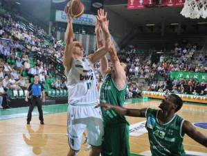 ¡Ligas Ext: la Benneton de Motiejunas a un paso de las semis; Zalgiris y Asseco Prokom campeones de sus ligas; PAO vs OLY, la final griega esperada y conoce la preselección francesa repleta de NBAs!