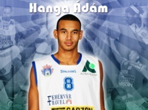 Assignia Manresa abre el mercado, llega Adam Hanga