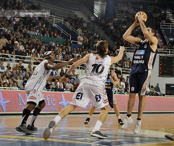 Liga Argentina (Final J1, J2 y J3): Peñarol arrasa en los 2 primeros juegos pero Atenas resucita de la mano de Matías Lescano