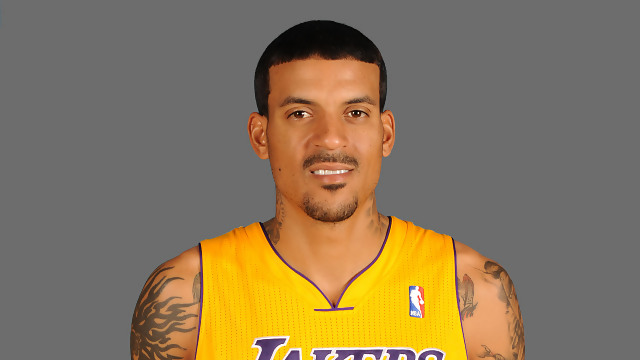 El plan <i>renove</i> de la plantilla de los Lakers se inicia con la continuidad de Matt Barnes