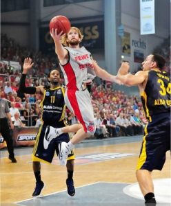 Liga Alemana (Final): es la hora de los cracks. Brose Baskets se lleva el primer duelo