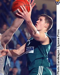 ¡Tormenta Lakovic! Ya es oficial su fichaje por el Barcelona