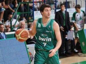 Los jugadores que vienen: Adam Hanga (Assignia Manresa) y Stefan Markovic (PE Valencia)