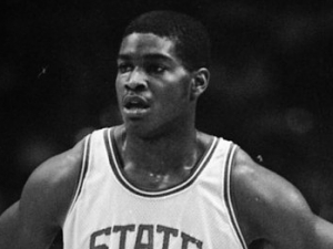 Adiós a Lorenzo Charles, el hombre que privó de la gloria universitaria a Olajuwon y Drexler