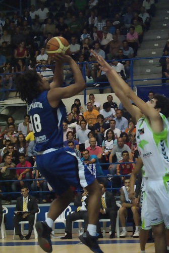 Marcos Suka seguirá un año más en Melilla