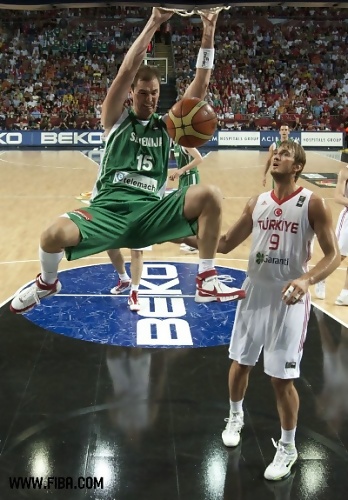 VTB League: Los dos colistas de la anterior PBL se enfrentan con victoria del NN; el Donetsk intenta alcanzar los puestos de cabeza con una holgada victoria ante el Astana; Drew Nicholas deja el CSKA