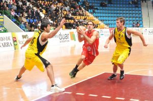 Romà Bas, en la órbita de Menorca Básquet