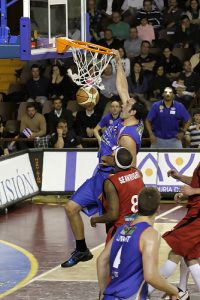 Manu Gómez renueva dos temporadas en Breogán