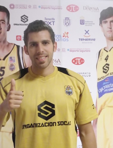El CB Canarias ficha al base Adrián Fuentes